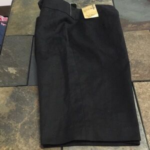 Nue Options essentials Bermuda shorts. NWT. Size 4